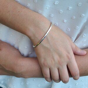 James Avery Hammered Hook-On Bracelet Size Medium